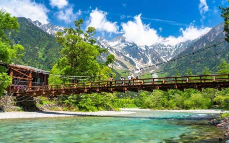 Kamikochi is a primitive and beautiful valley