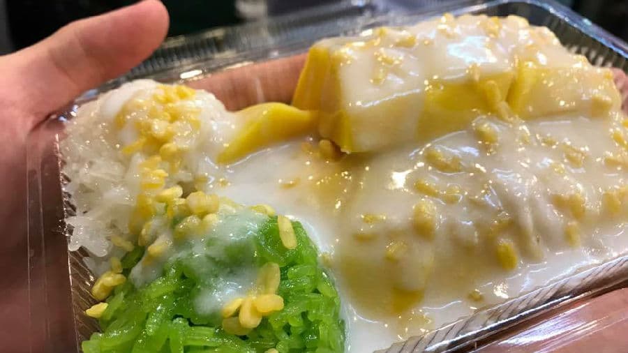 Mae Varee Mango Sticky Rice
