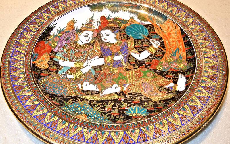 Plate with traditional painting