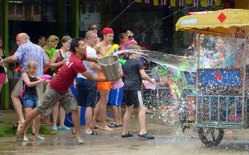 Thai New Year Songkran Festival 2019/2020 in Phuket UME Travel