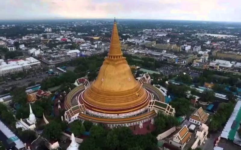 Phra Pathom Chedi The Largest Stupa In The World Ume Travel
