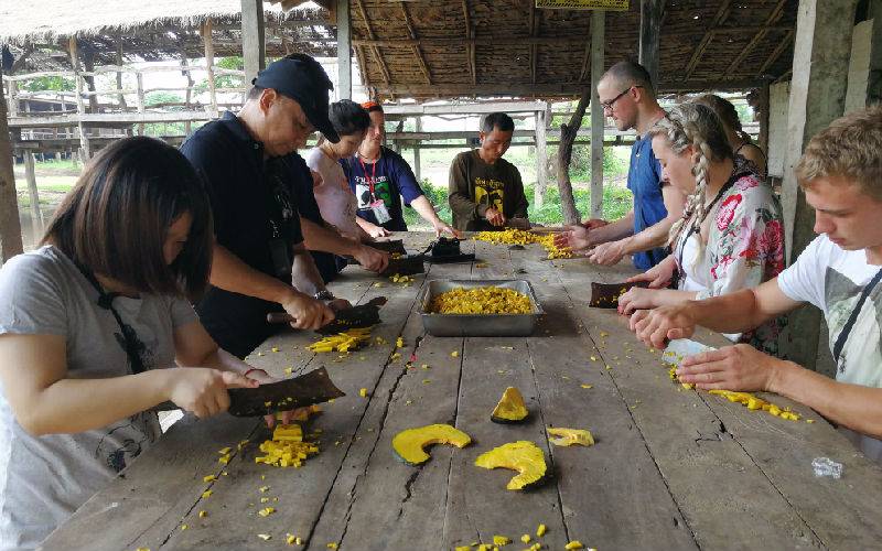 Prepare the food for elephants