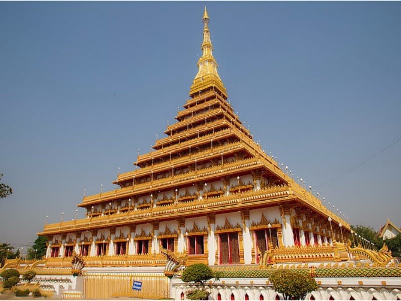 Phra Mahathat Kaen Nakhon