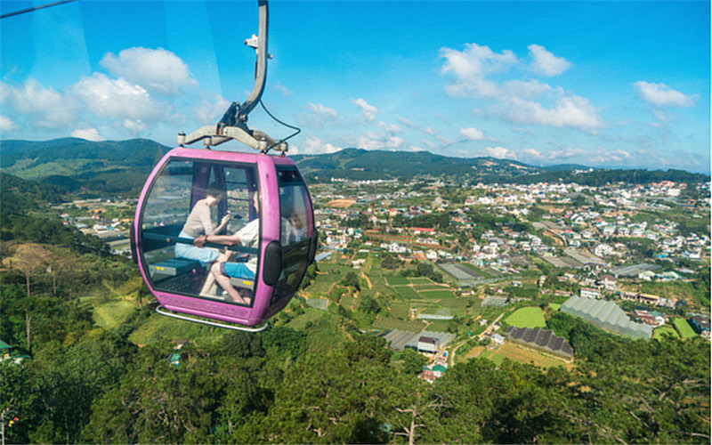 Da Lat Cable Car.jpg