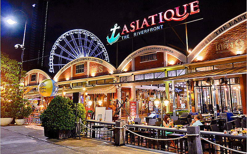 Asiatique Riverfront Night Market