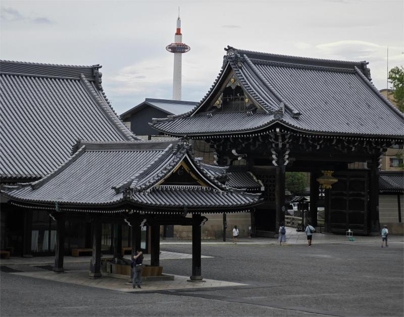 Higashi Honganji Temple