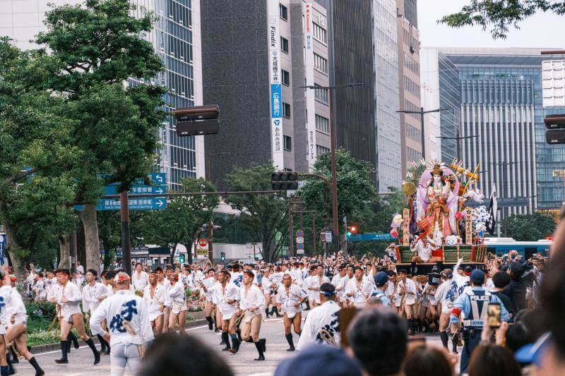 It's Fun to Enjoy the Vibrant Atmosphere of a Matsuri