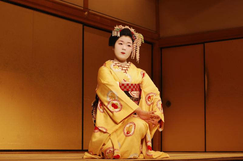 Watch Kyoto's Miyako Odori When Visiting Japan in April