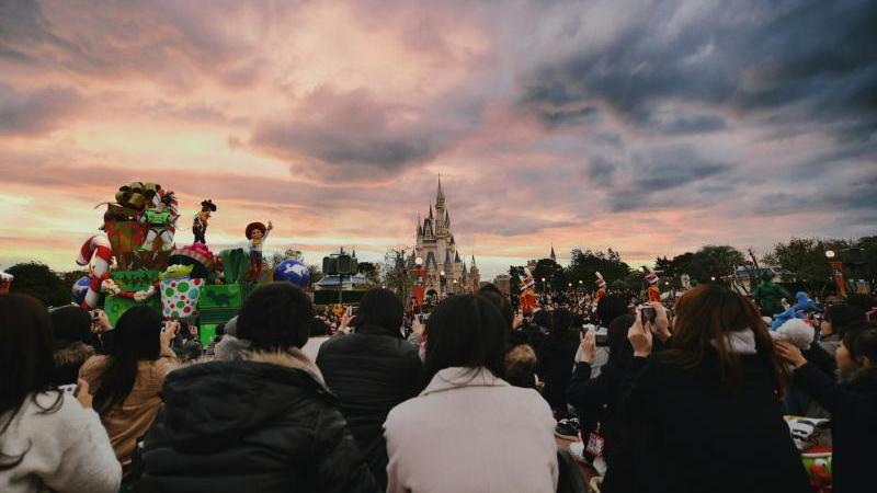 Embark on a Private 7 Day Trip to Japan to Enjoy Wonderful Time in Tokyo Disneyland