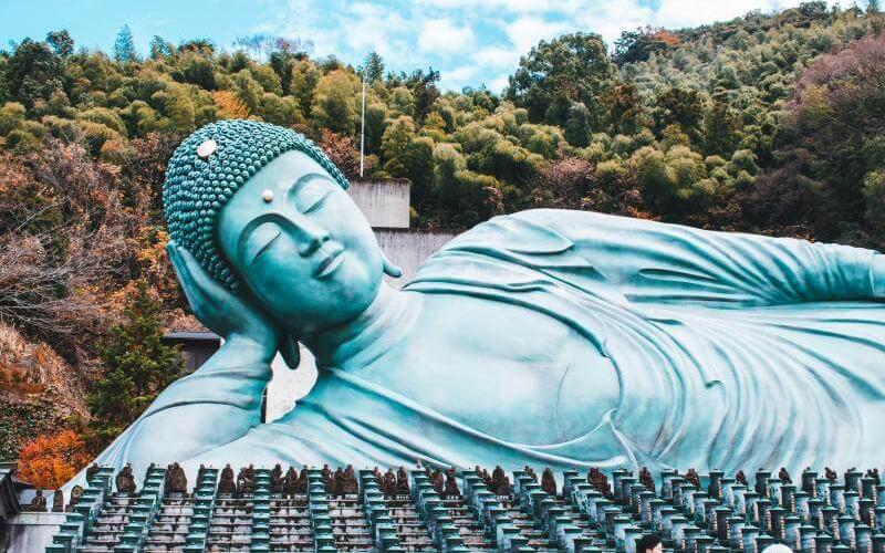 Japan's Largest Bronze Reclining Buddha in Nanzoin Temple