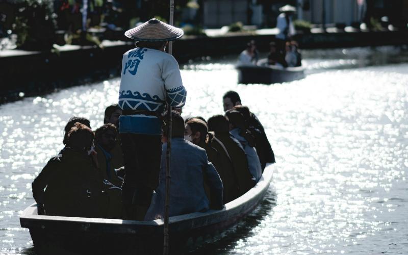 Travel to Kyushu to Enjoy a Boat Tour in Yanagawa