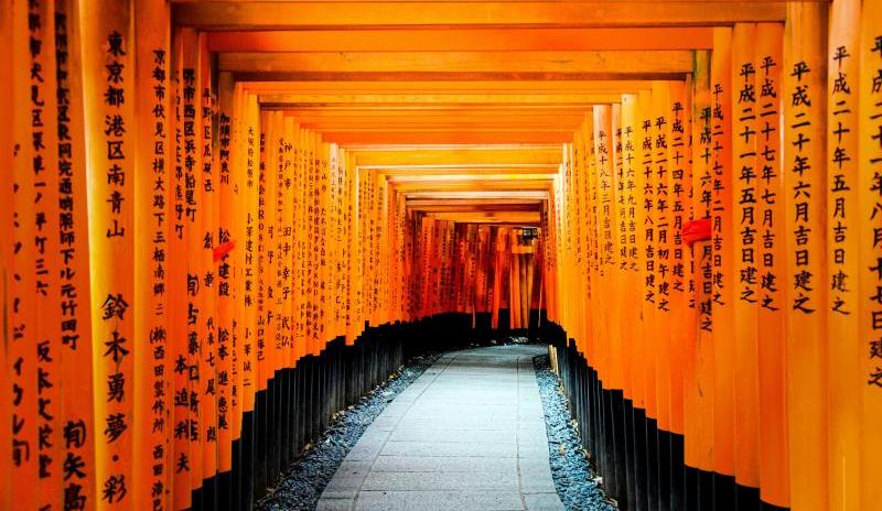 Fushimi Inari Shrine, a Must-See During March in Japan