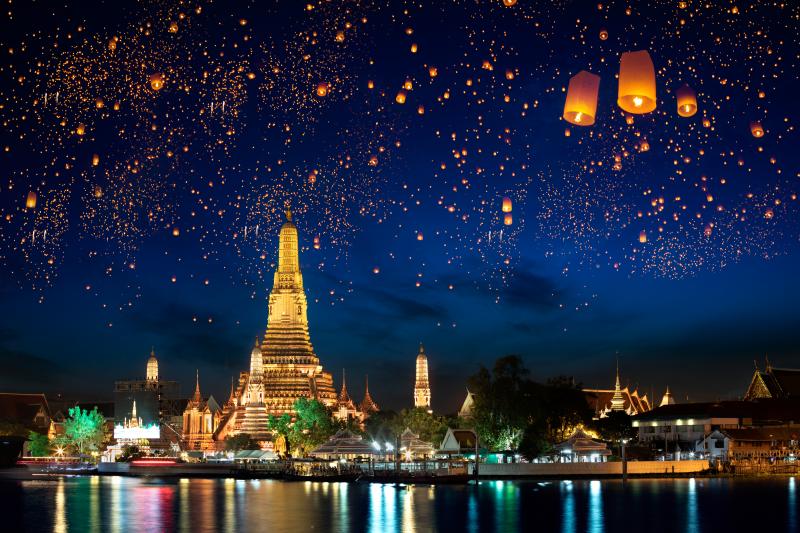 Wat Arun Krathong