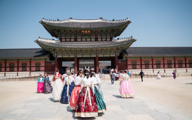 Visit the Royal Palaces