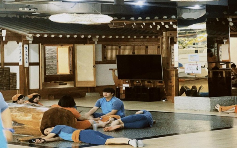 Korean Style Sweat Steaming Experience