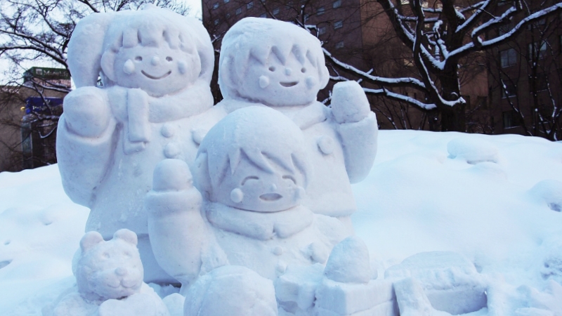 Lovely snow sculptures show on the snow festival