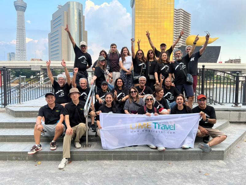 UME Travel advisor Ivan personally welcoming and guiding his group of 20+ guests throughout Japan.