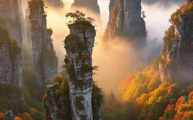 Zhangjiajie’s Amber-Colored Cliffs