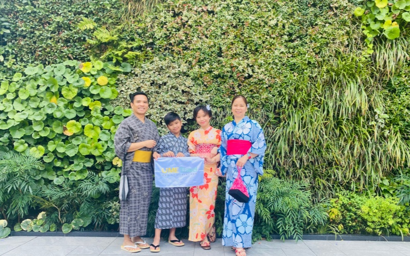 School Aged Kids Family Kimono Experience