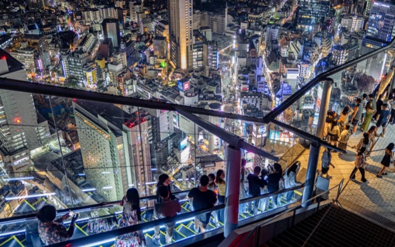 Shibuya Scramble Crossing