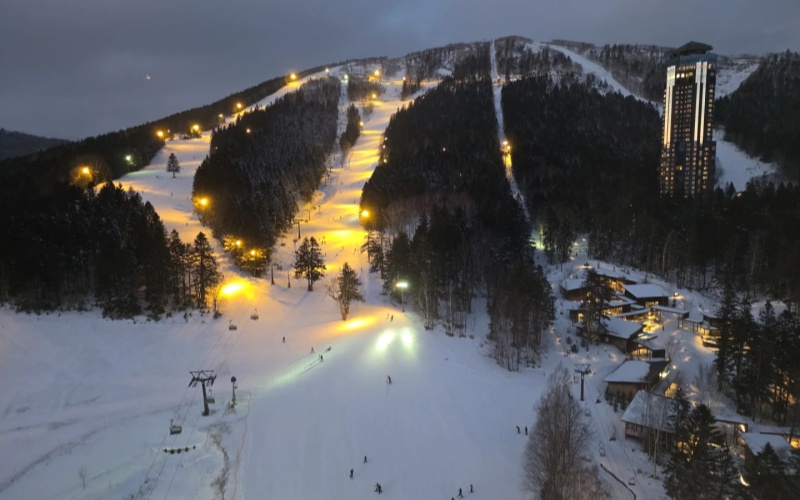 hoshino-resorts-tomamu.jpg