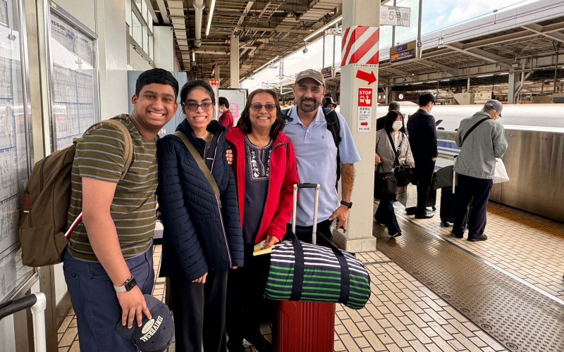 Shinkansen Bullet Train Senior Family Platform