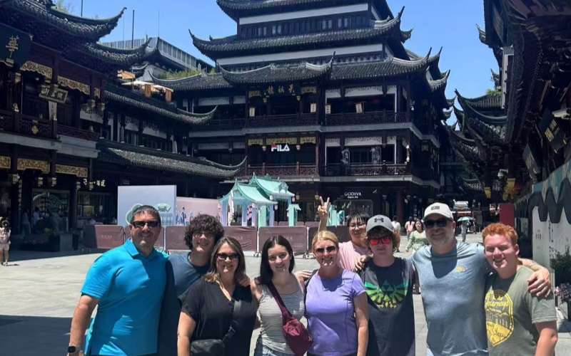 Family Smiles at Yu Garden, Shanghai