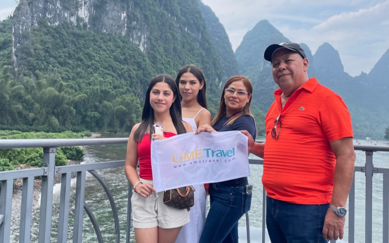 Family Travel Li River Scenic Cruise Guilin