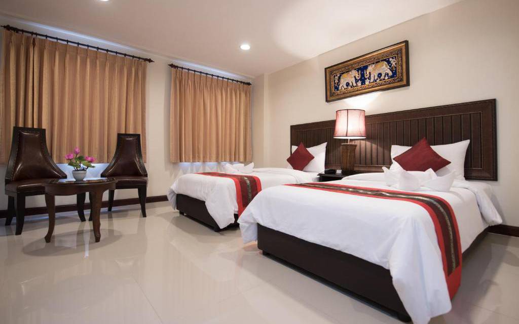 True Siam Rangnam Hotel