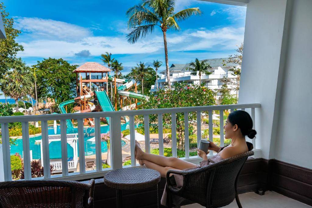 Thavorn Palm Beach Resort Phuket - SHA Extra Plus