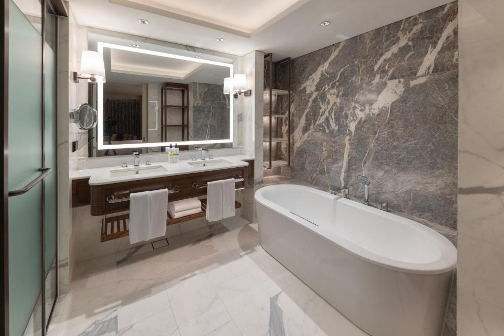 The Ambassador Seoul - A Pullman Hotel