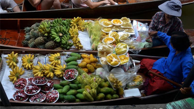 Domonen Saduak Floating Market