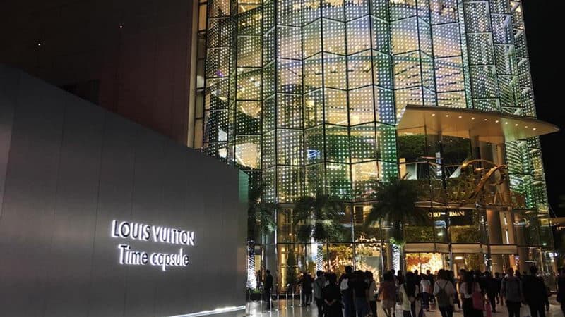 Louis Vuitton store in Siam Paragon mall, Bangkok, Thailand Stock