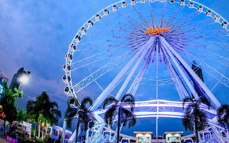 Asiatique The Riverfront
