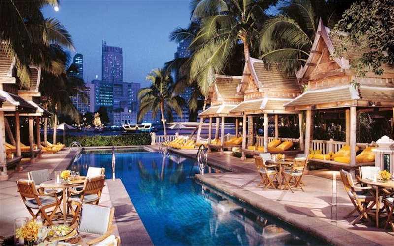 The Peninsula Bangkok Hotel - SHA Plus Certified