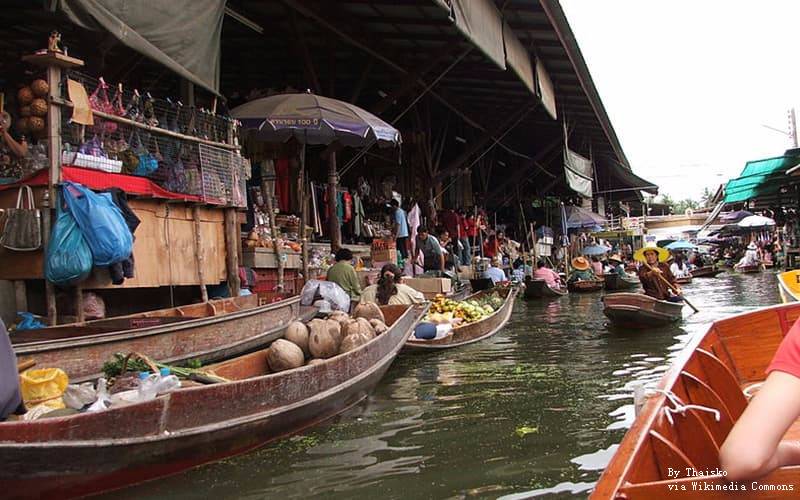 Ultimate Travel Guide to Damnoen Floating Market | UME Travel