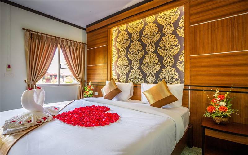 Top 10 Koh Phi Phi Honeymoon Hotels