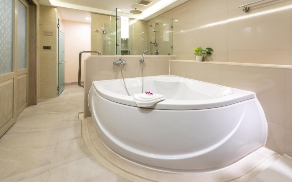 Katathani Phuket Beach Resort