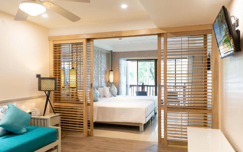 Katathani Phuket Beach Resort