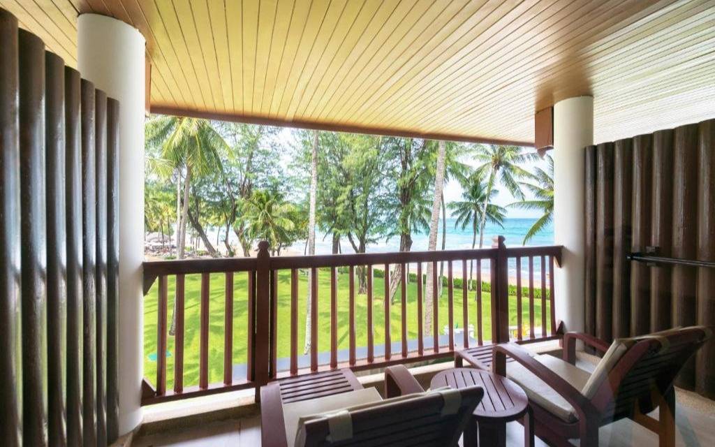 Katathani Phuket Beach Resort