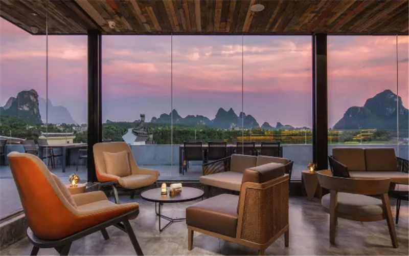 Percent Hotel by Li River