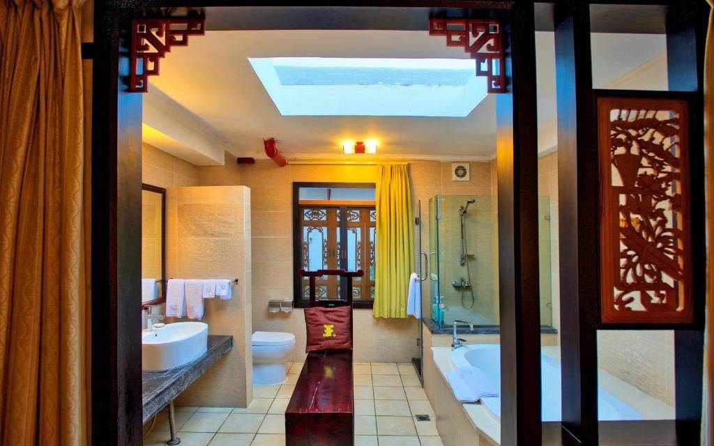 Lijiang Wangfu Hotel