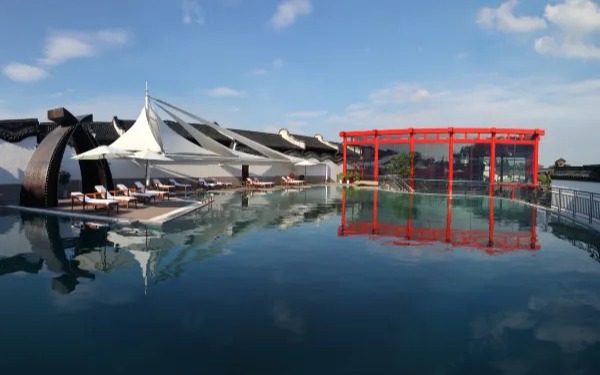 Waterside Resort