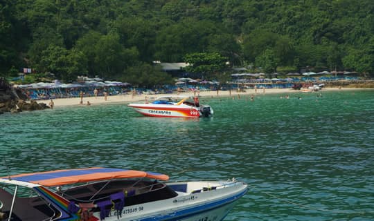 Coral Island One Day Tour by Speedboat from Pattaya with Lunch