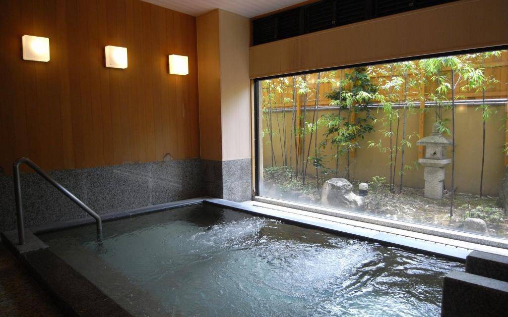 Kawakamiya Kasuitei