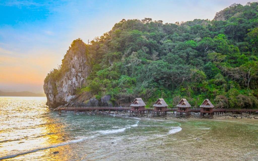 Cauayan Island Resort and Spa
