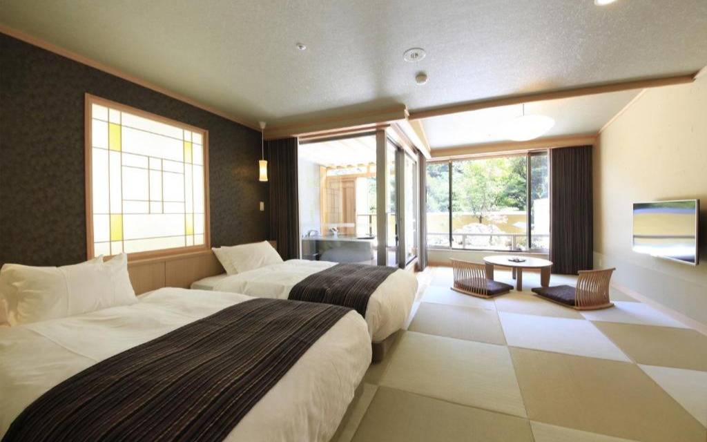 Hotel Okada