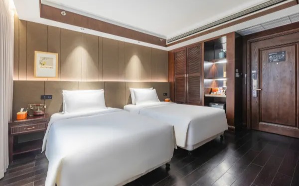 Atour Hotel (Chongqing Jiefangbei Shibati Branch)