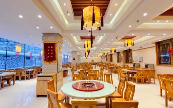 Xuexiang Xueyun Holiday Hotel