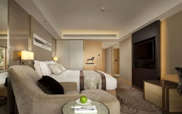 The Royal Garden Hotel